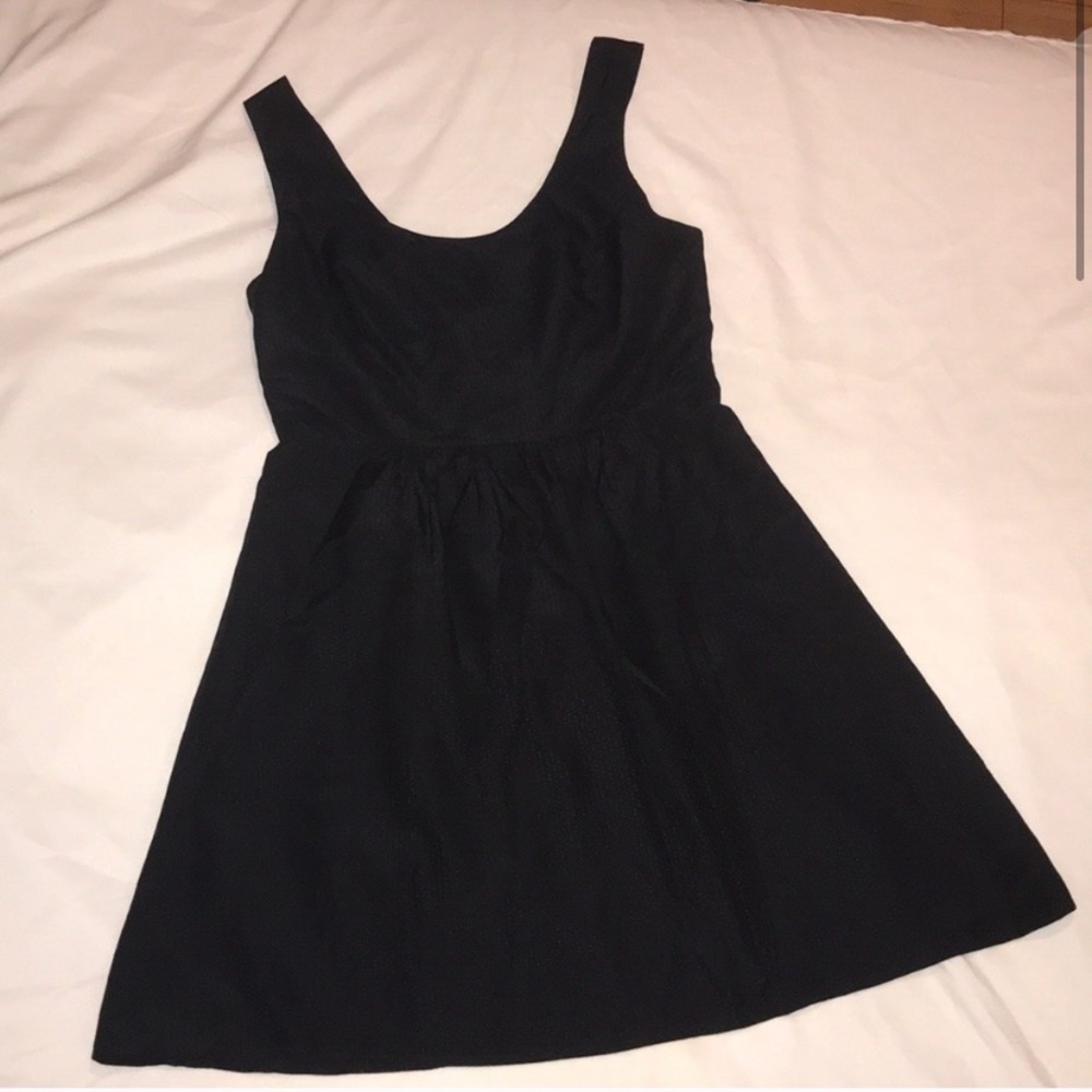 Vineyard Vine Black Dress